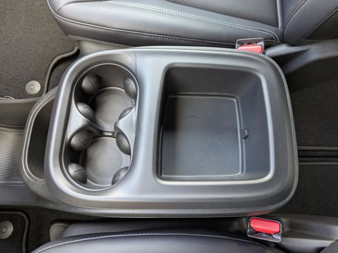 New 2026 Chrysler Voyager LX image 30