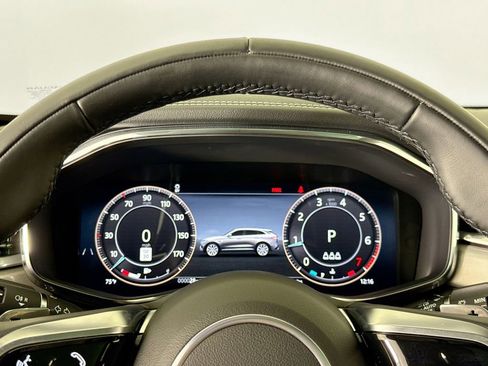 Used 2025 Jaguar F-PACE R-Dynamic S image 10