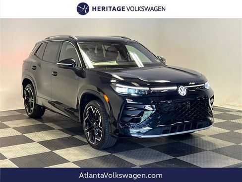 Used 2025 Volkswagen Tiguan SEL R-Line image 1