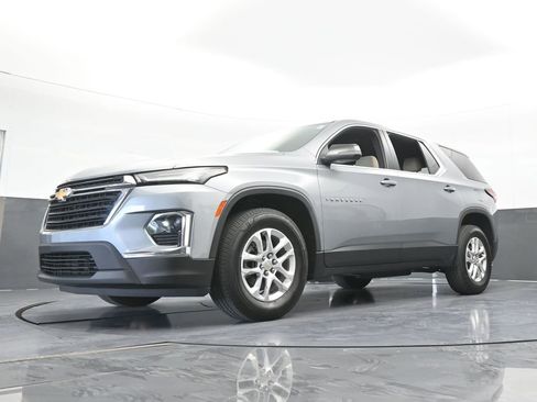 Used 2023 Chevrolet Traverse LS FWD image 53