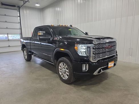 Used 2022 GMC Sierra 3500 Denali w/ Denali Ultimate Package AWD/4WD image 2