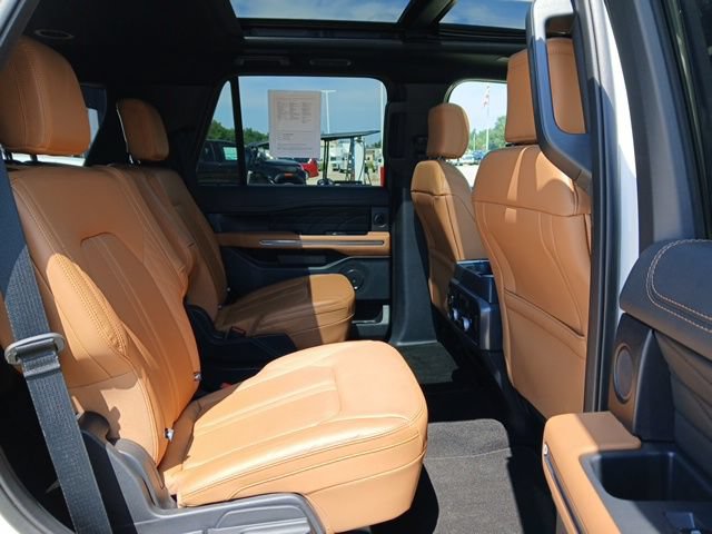 Used 2023 Ford Expedition Platinum AWD/4WD image 29