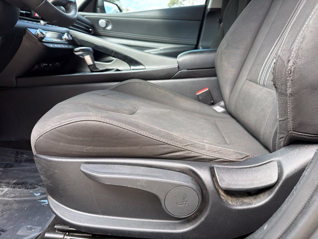 Used 2023 Hyundai Elantra SEL w/ Convenience Package FWD image 31