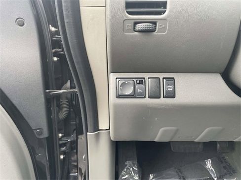 Used 2021 Nissan Frontier SV image 13