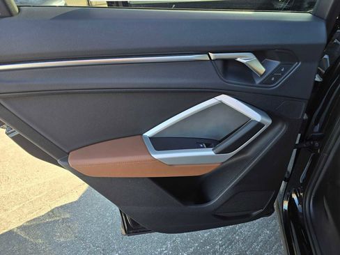 Used 2024 Audi Q3 2.0T Premium w/ Convenience Package image 19