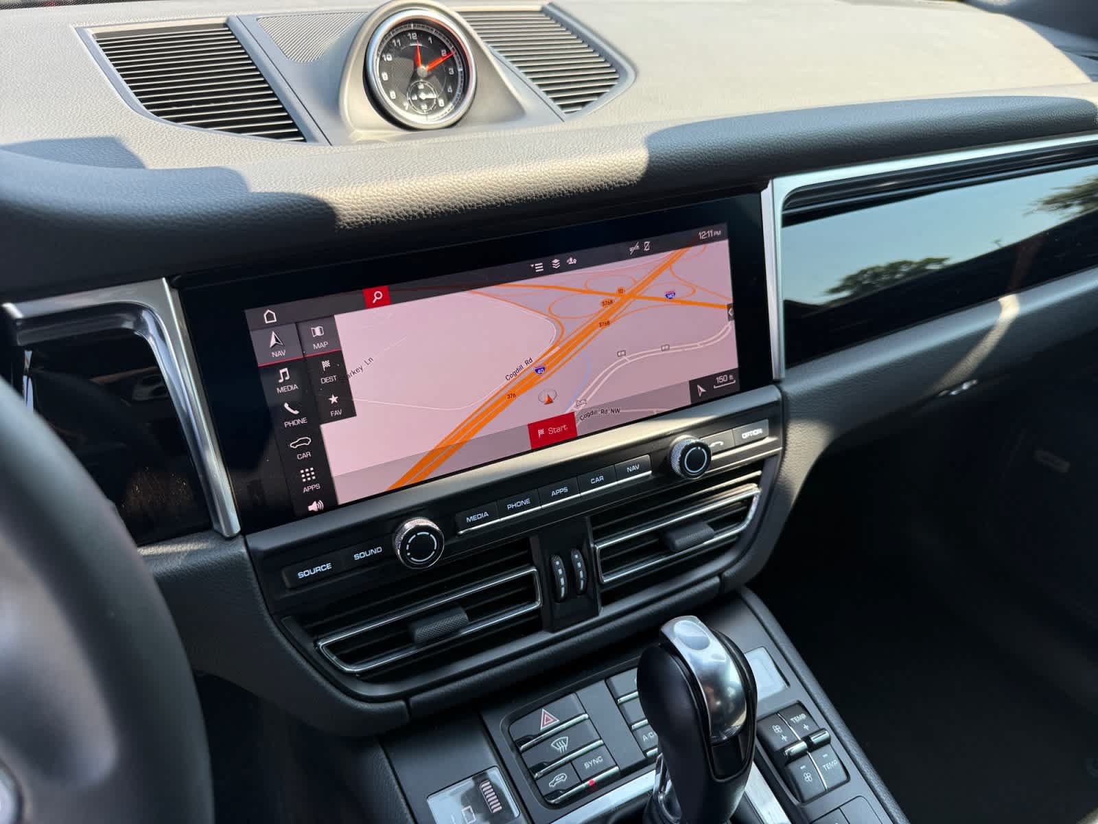 Used 2020 Porsche Macan AWD/4WD image 20