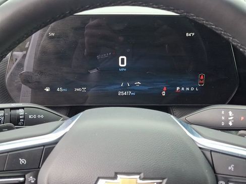 Used 2025 Chevrolet Equinox LT AWD/4WD image 14