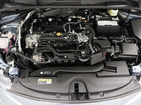 Used 2025 Toyota Corolla LE image 34