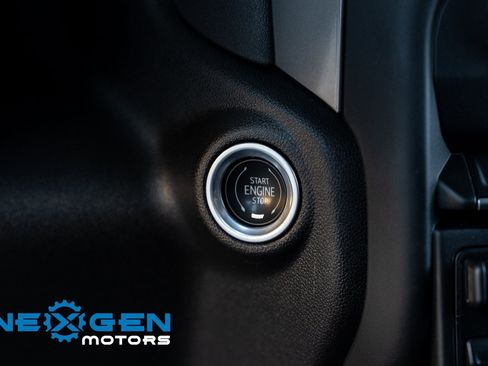 Used 2024 GMC Sierra 2500 Pro image 14