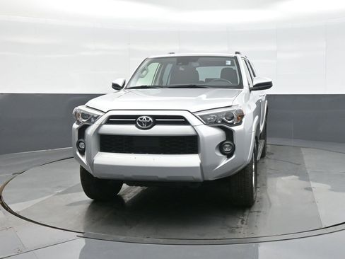 Used 2024 Toyota 4Runner SR5 image 2