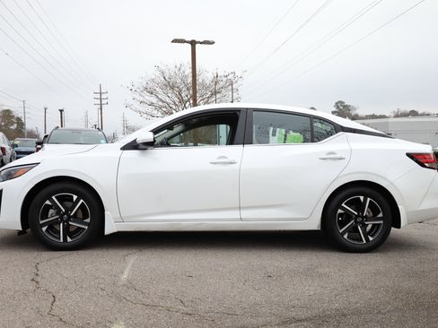 Used 2024 Nissan Sentra SV w/ All-Weather Package image 2