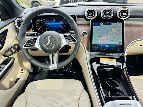 New 2026 Mercedes-Benz GLC 300 4MATIC image 28