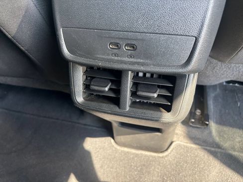 Used 2025 Chevrolet Equinox LT FWD image 22