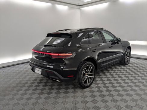 New 2026 Porsche Macan image 7