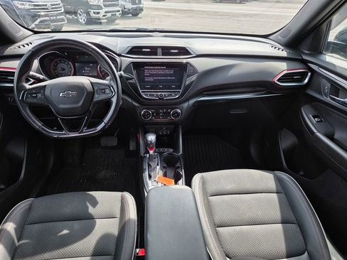 Used 2021 Chevrolet TrailBlazer RS w/ Technology Package AWD/4WD image 8