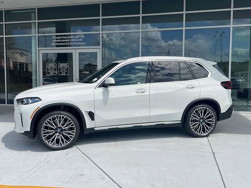 New 2026 BMW X5 sDrive40i w/ Climate Comfort Package image 4