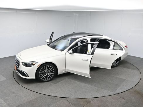 Used 2021 Mercedes-Benz S 580 4MATIC Sedan image 71