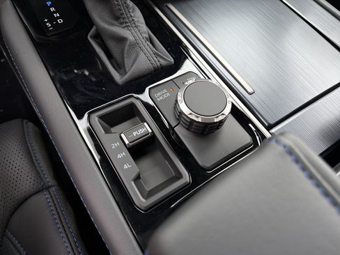 New 2026 Toyota Sequoia Platinum AWD/4WD image 24