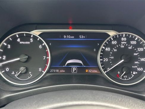 Used 2025 Nissan Sentra SV image 40