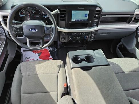 Used 2025 Ford F250 XLT image 7