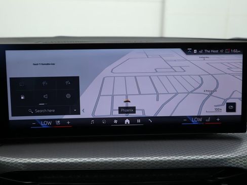 Used 2025 BMW 330i Sedan w/ Convenience Package image 16