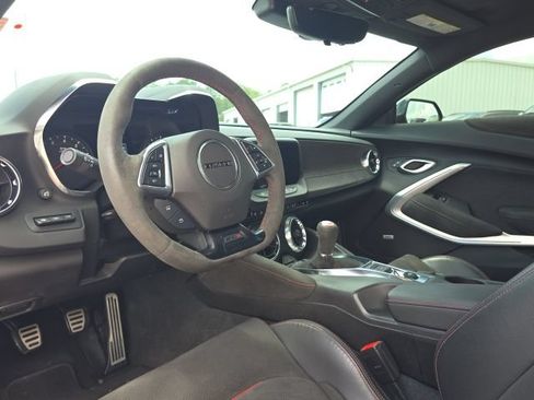 Used 2022 Chevrolet Camaro ZL1 RWD image 20