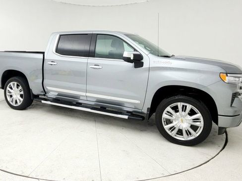 New 2026 Chevrolet Silverado 1500 High Country w/ High Country Premium Package AWD/4WD image 8