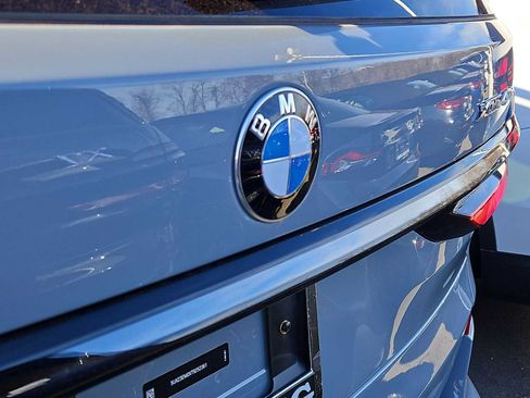 Used 2026 BMW X7 xDrive40i w/ M Sport Package AWD/4WD image 11