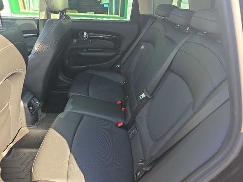 Used 2019 MINI Cooper Clubman S w/ Premium Package image 16