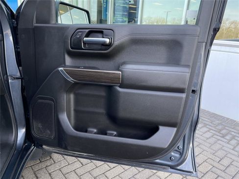 Used 2022 Chevrolet Silverado 1500 RST w/ LPO, Blackout Package AWD/4WD image 31