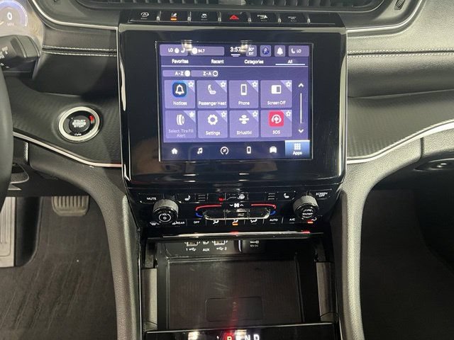 Used 2023 Jeep Grand Cherokee Laredo w/ Luxury Tech Group I AWD/4WD image 18