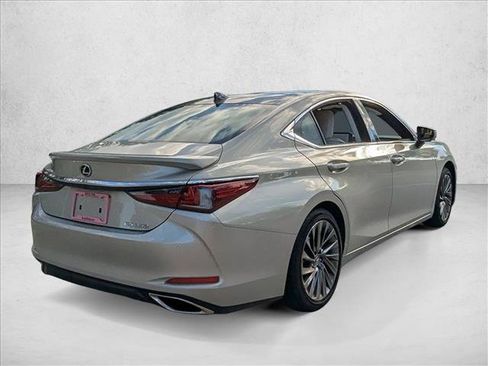 Used 2024 Lexus ES 350 Ultra Luxury image 5