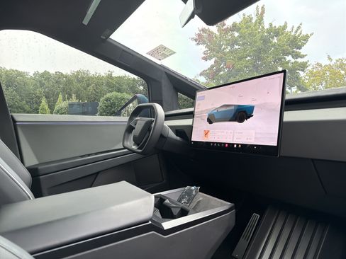 Used 2024 Tesla Cybertruck Cyberbeast AWD/4WD image 6