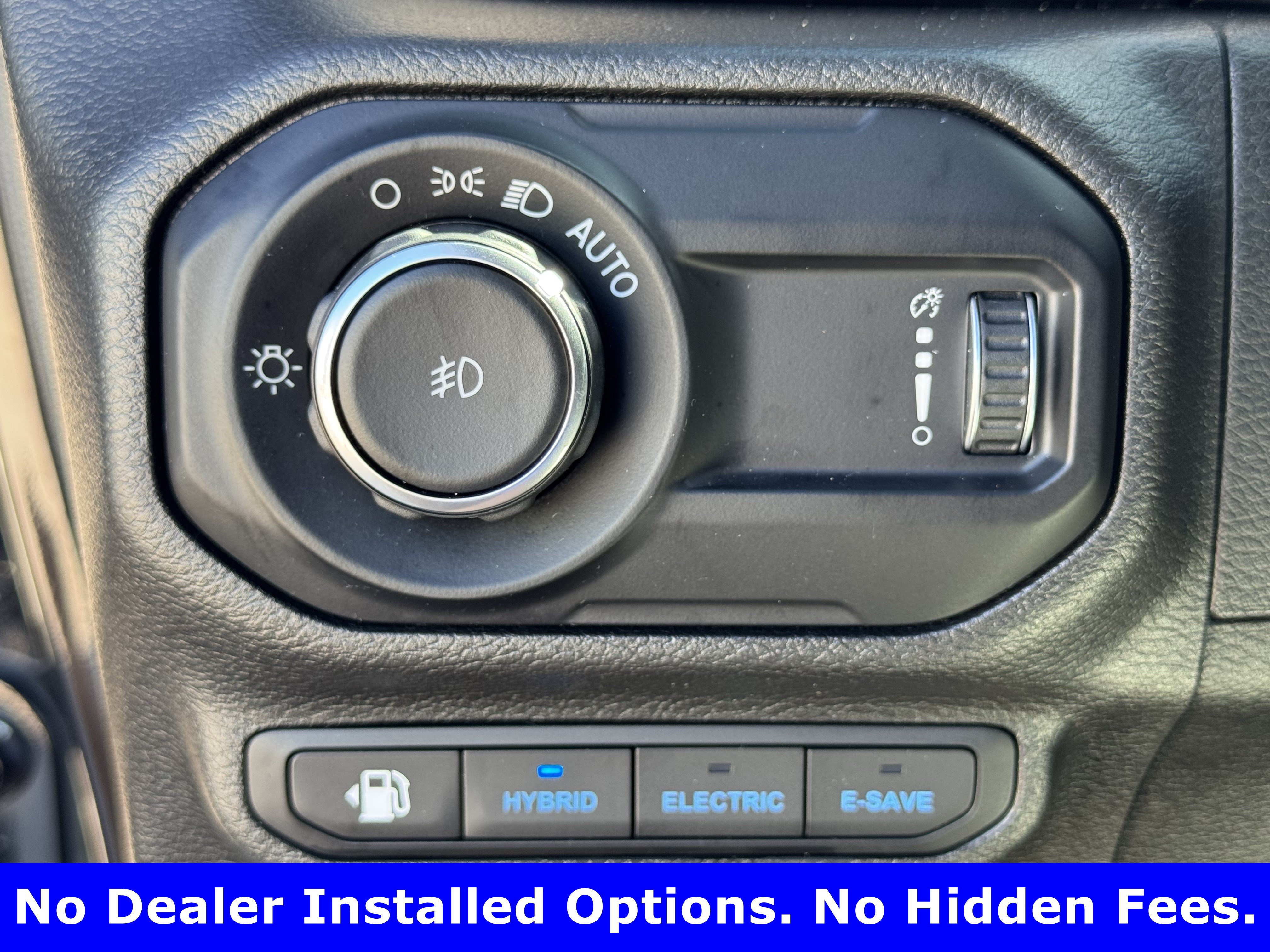Used 2023 Jeep Wrangler Unlimited Rubicon 4xe w/ Cold Weather Group AWD/4WD image 19