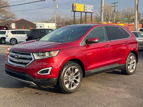 Used 2018 Ford Edge Titanium w/ Technology Package image 8