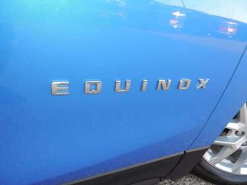 Used 2024 Chevrolet Equinox LT w/ LPO, Floor Liner Package FWD image 18
