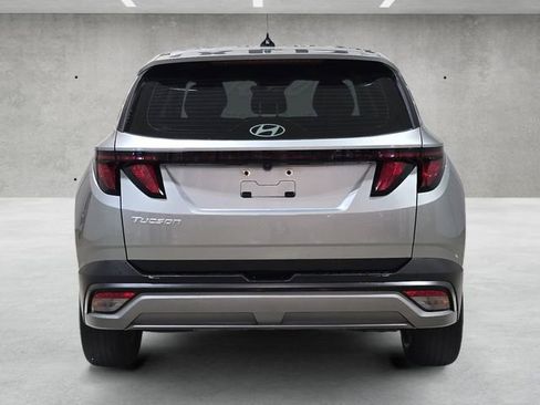 Used 2025 Hyundai Tucson SE image 15
