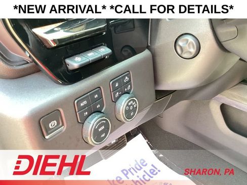Used 2022 Chevrolet Silverado 1500 ZR2 w/ Technology Package AWD/4WD image 27