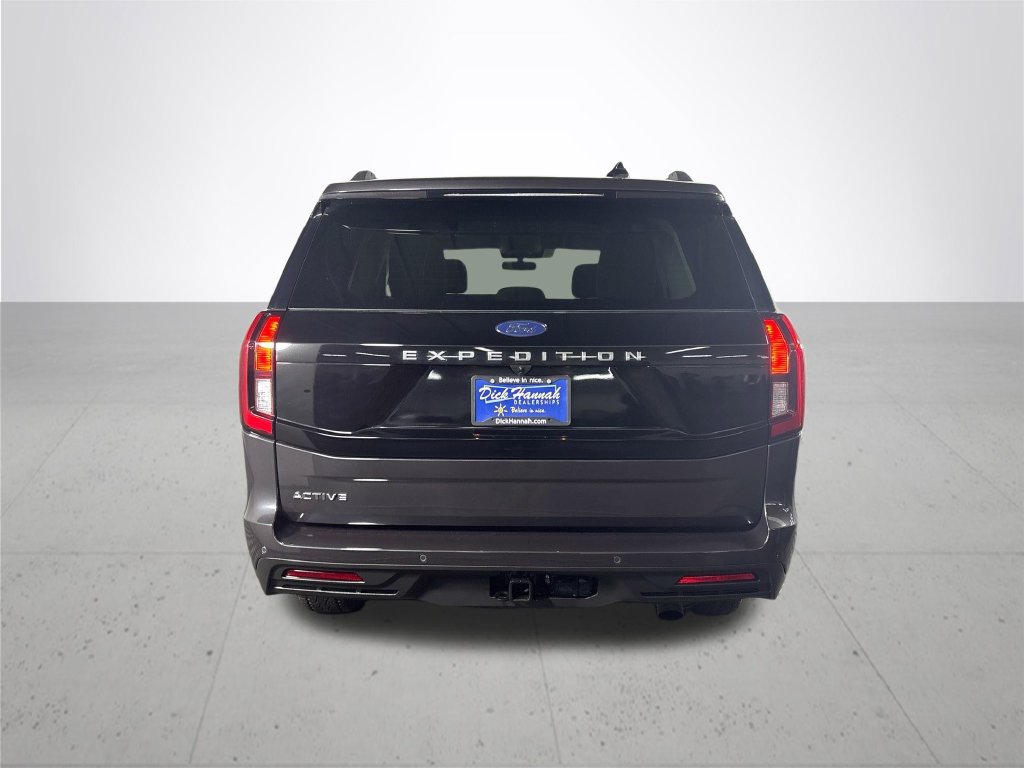 Used 2025 Ford Expedition Active AWD/4WD image 7