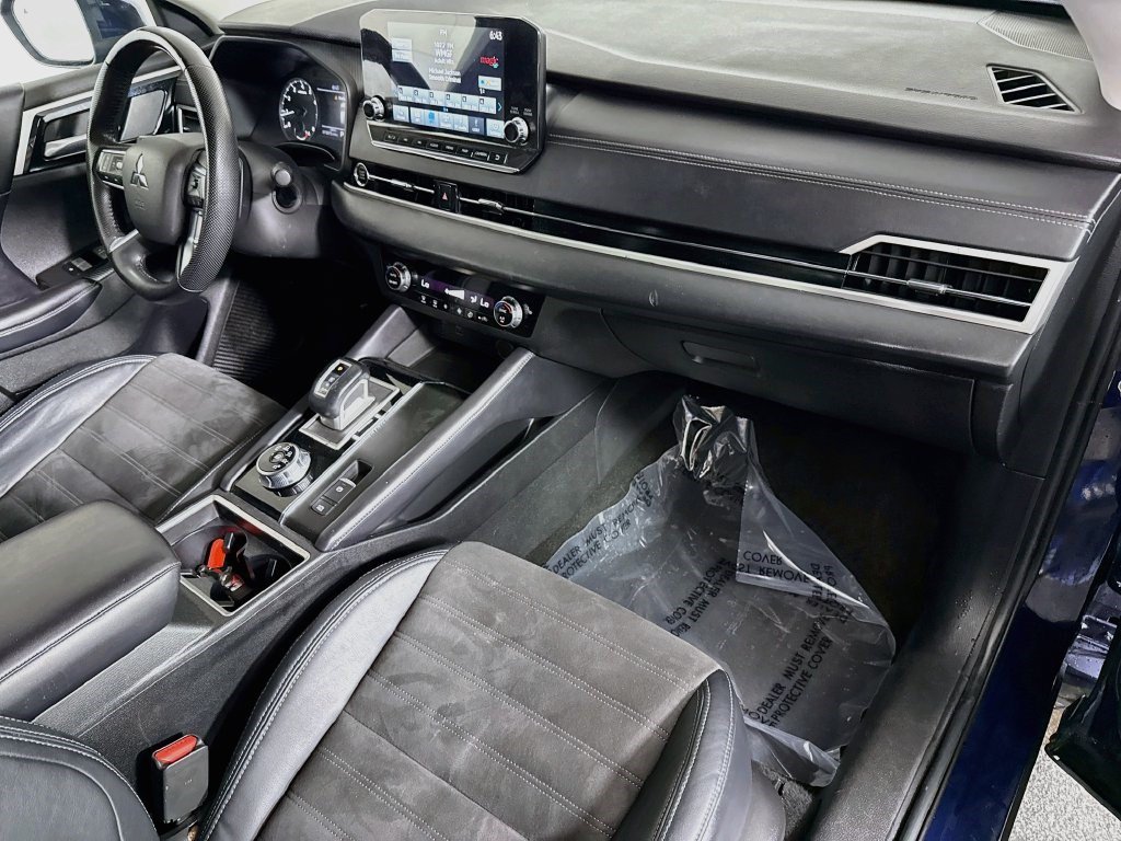 Used 2023 Mitsubishi Outlander SE FWD image 29