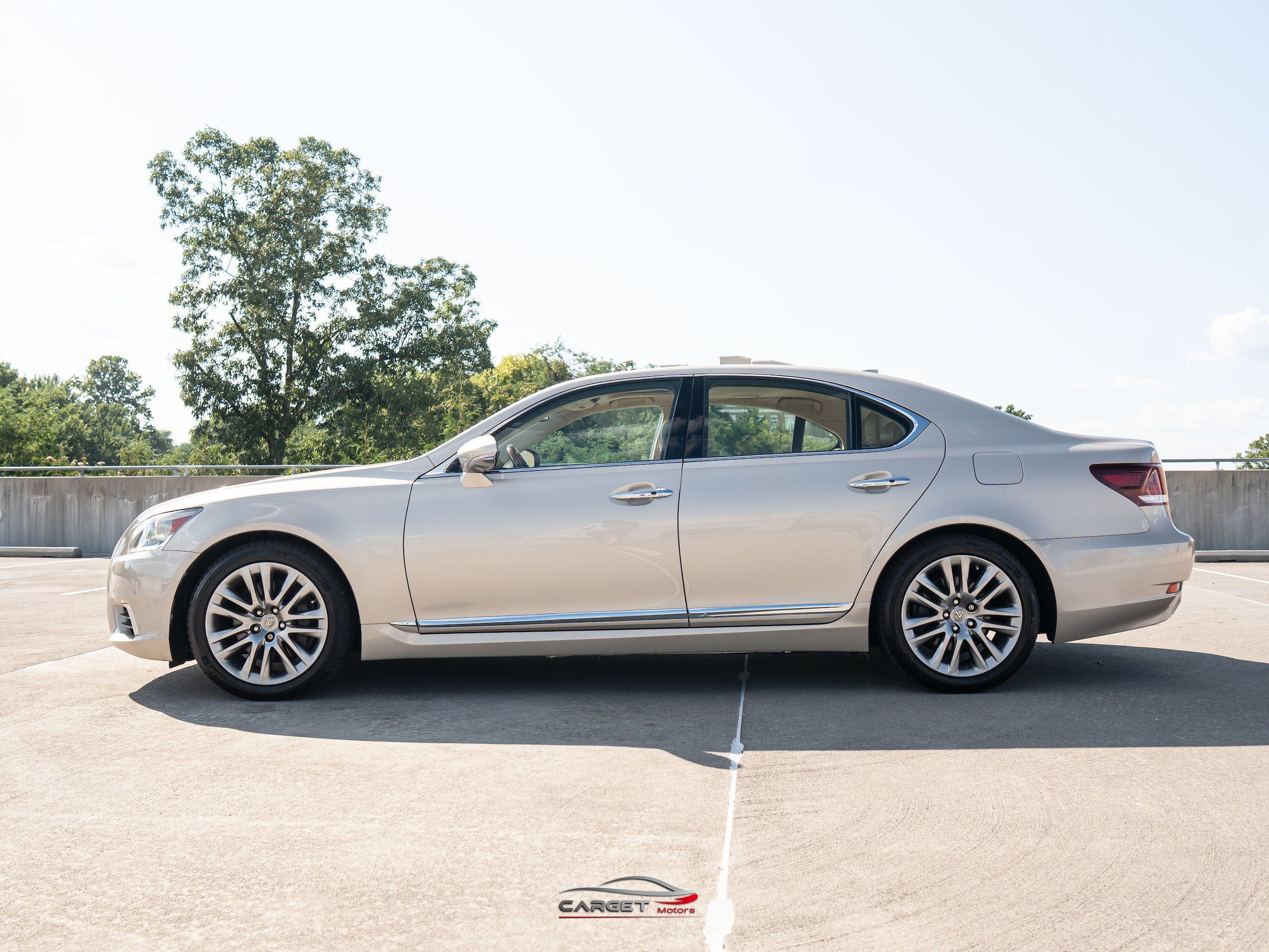 Used 2015 Lexus LS 460 AWD w/ Comfort Package image 4