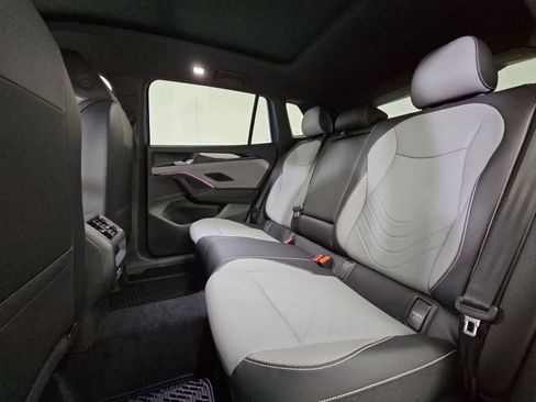 New 2026 Volkswagen Tiguan SE R-Line image 20