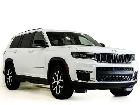 Used 2023 Jeep Grand Cherokee L Limited w/ Luxury Tech Group II AWD/4WD image 1