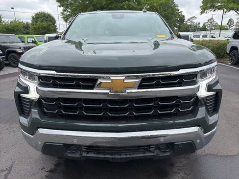 Used 2025 Chevrolet Silverado 1500 LT AWD/4WD image 8