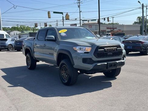 Used 2023 Toyota Tacoma 4x4 Double Cab w/ Trail Edition image 3