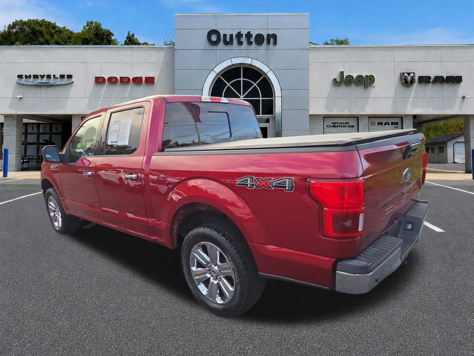 Used 2018 Ford F150 XLT w/ Equipment Group 302A Luxury AWD/4WD image 6