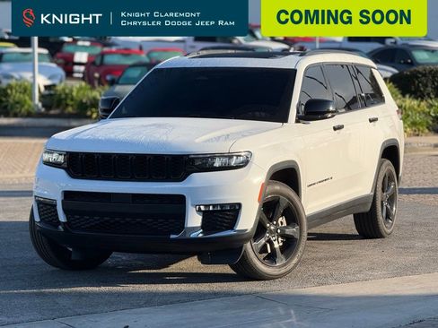 Used 2021 Jeep Grand Cherokee L Limited image 1