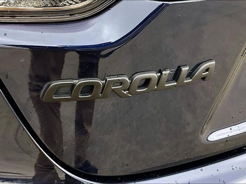Used 2023 Toyota Corolla SE image 29