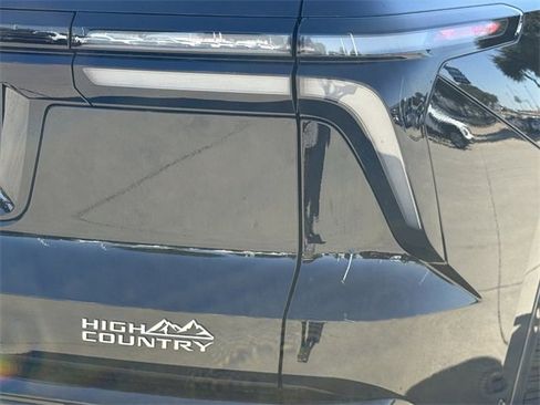 New 2026 Chevrolet Traverse High Country image 7