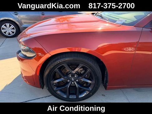 Used 2021 Dodge Charger SXT w/ Blacktop Package image 8